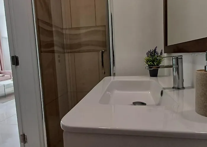 Guest house The Tree Of Life House